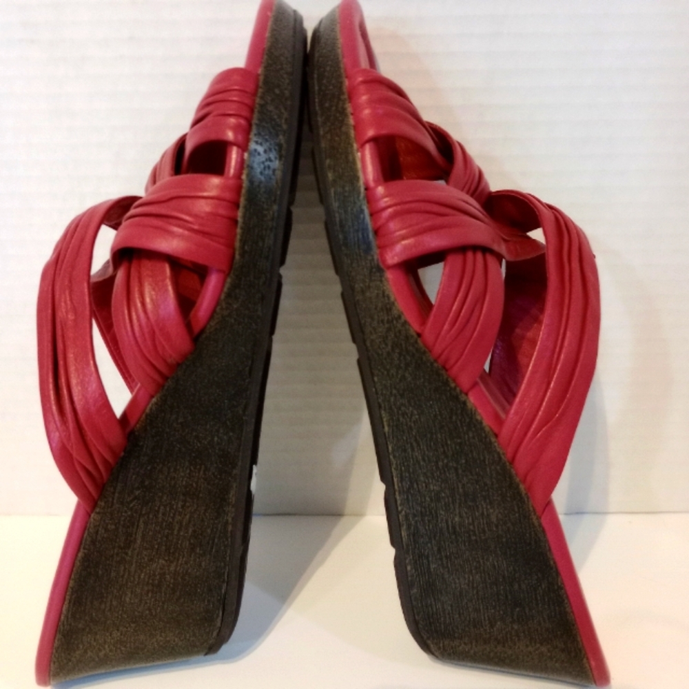 Cole Haan Nike Air Sandals‎ w Wedge Heel Sz.7B Red